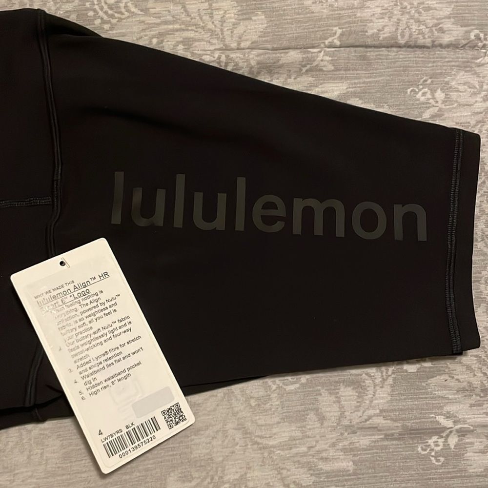 NWT Lululemon Align WORDMARK LOGO High Rise 8” Short Sz 4 Black GRAPHIC Nulu